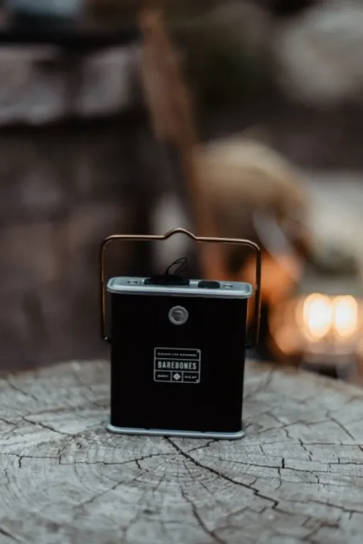 Barebones virtapankki 10.000 mAh, musta Fashion