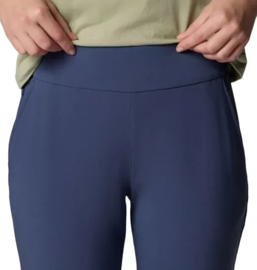 Columbia W's All Seasons™ Capri Nocturnal Outlet