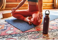HydroFlask Insulated Standard Mouth Flex juomapullo, 621ml, tummansininen Hot