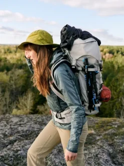 Klättermusen Grimm Pants naisten retkeilyhousut, musta Online