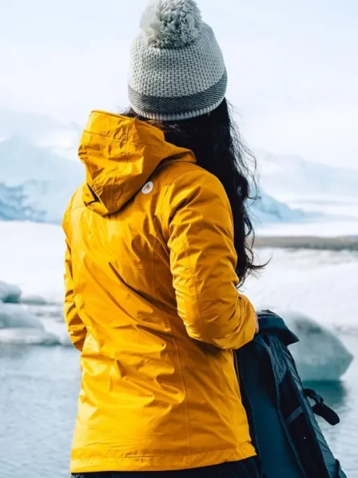 W's PreCip Eco -sadetakki naisille, musta-Marmot Clearance