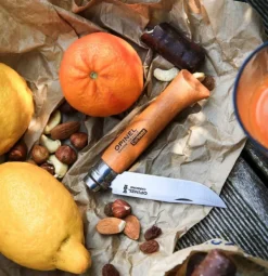 Opinel Classic Carbon Steel No8 Beechwood taittoveitsi, 8,5 cm Outlet