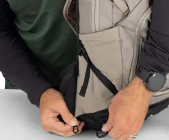 M's Raptor 14 Black-Osprey Best