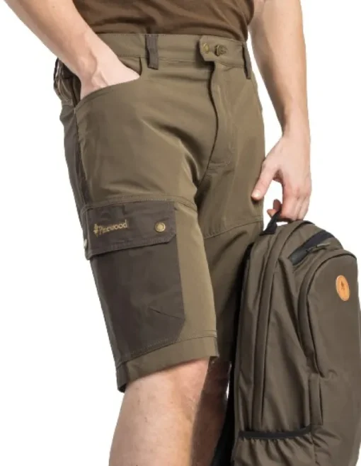 Pinewood Finnveden Trail Hybrid Shorts shortsit, maastonvihreä Clearance