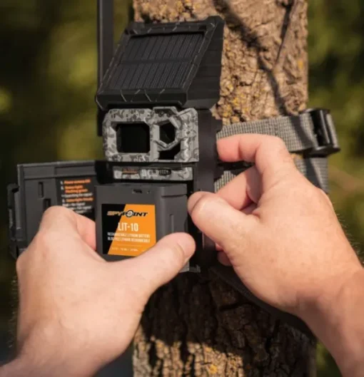 Spypoint Lithium Battery Pack and Charger LIT-10 riistakameran akku ja laturi Sale